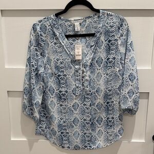 White House Black Market Blue and White Blouse Size 0